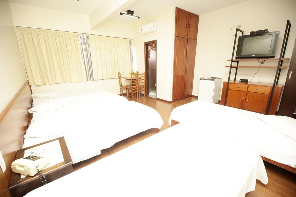Galatas Central Hotel Patos de Minas Buitenkant foto